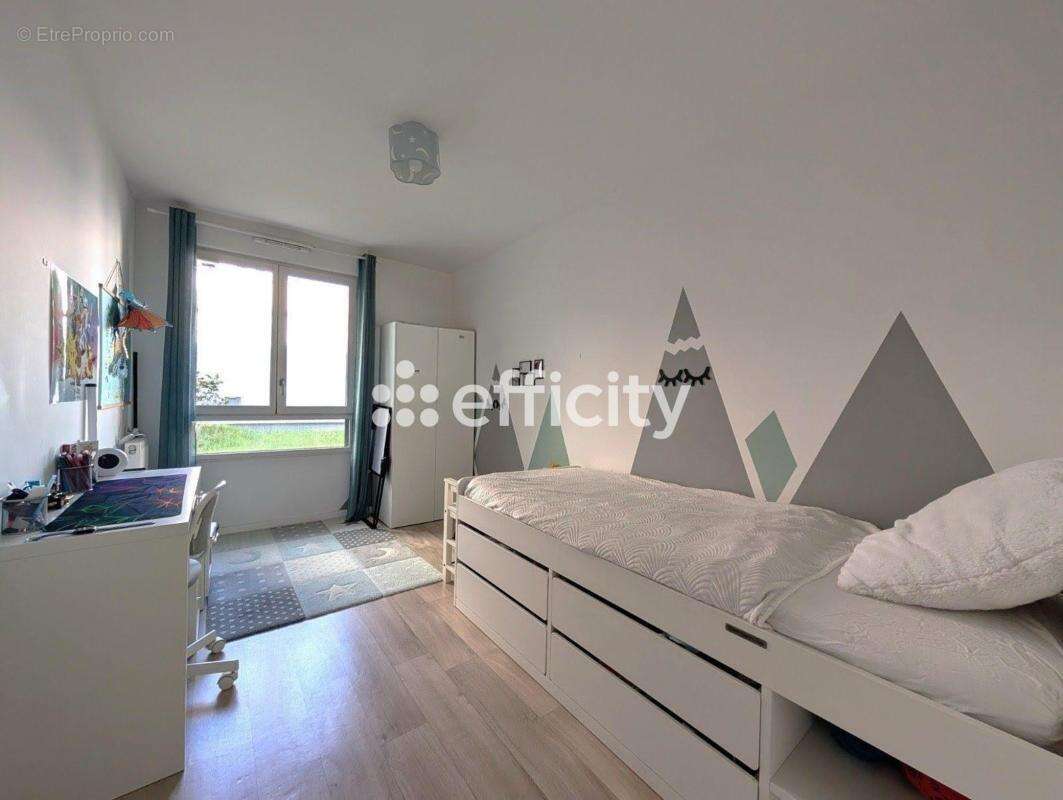Appartement à EPINAY-SUR-SEINE
