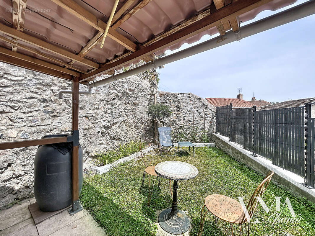 Appartement à SAIN-BEL