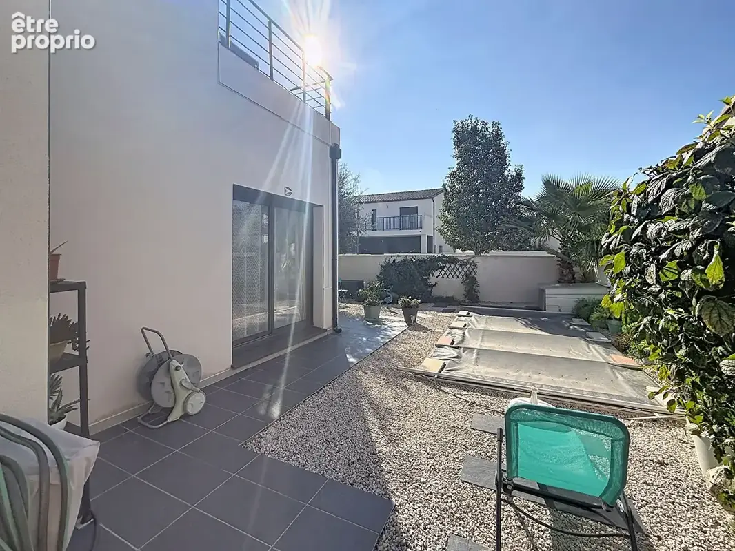 maison T5 Récente de 115m² - photo 8