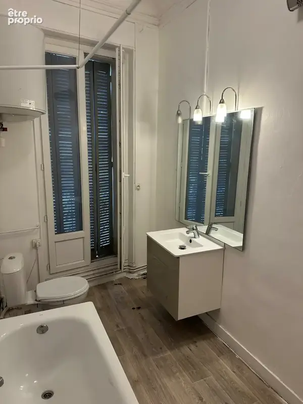 Type 2/3 - 55 m2 - rue d'italie - prefecture 13006 - vide - residence principale - photo 13