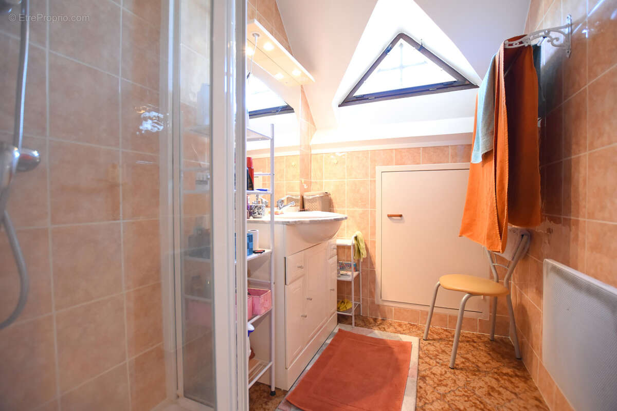 Maison à LES ESSARTS-LE-ROI