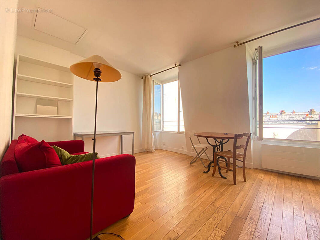 Appartement à PARIS-3E