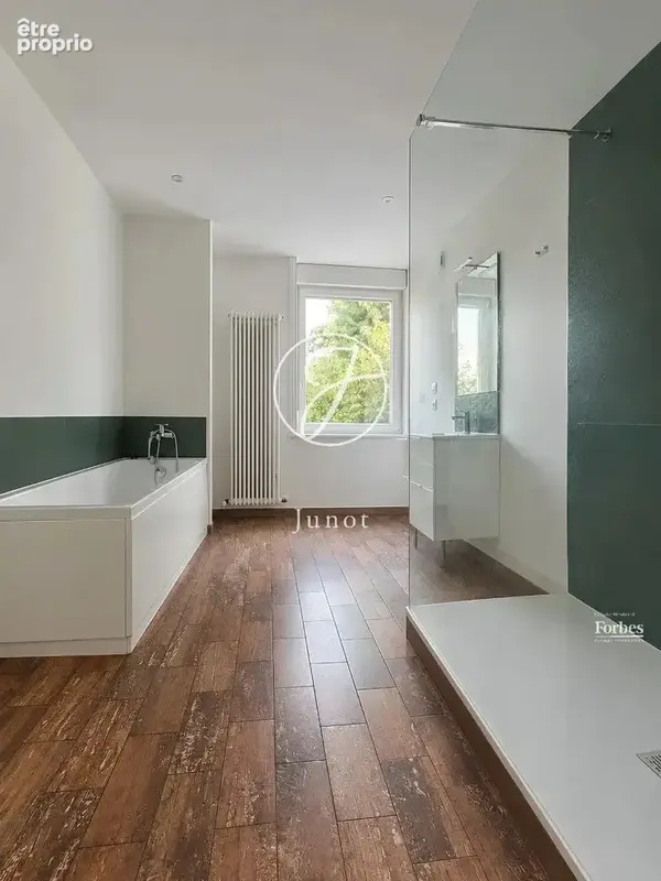 Mons-en-Baroeul– VIEUX-MONS – Maison bourgeoise à vendre - 9 pièces – 289,4m² - 6 chambres - Jardin plein sud – Garage - photo 19
