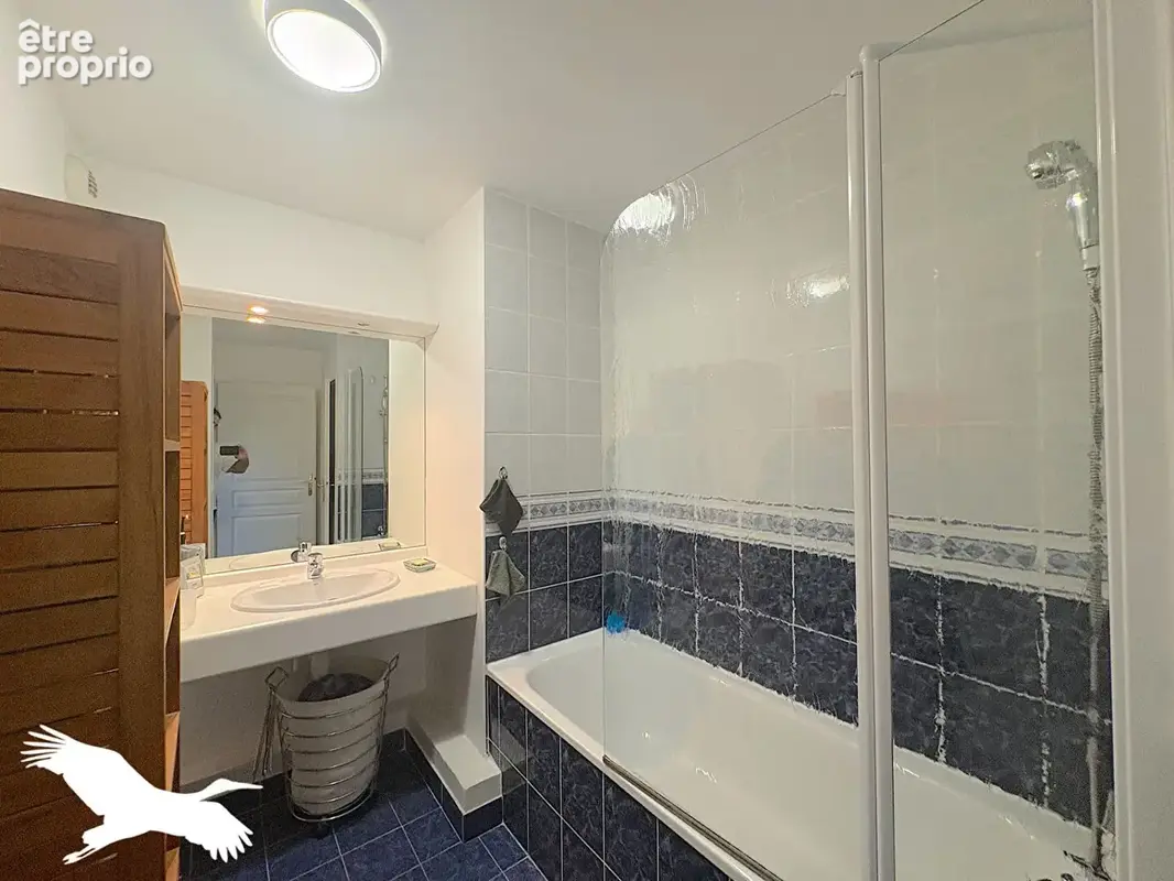 A VENDRE - Secteur Mazargues, Appartement 2 pièces de 40m² avec terrasse et Garage en SUS. - photo 5