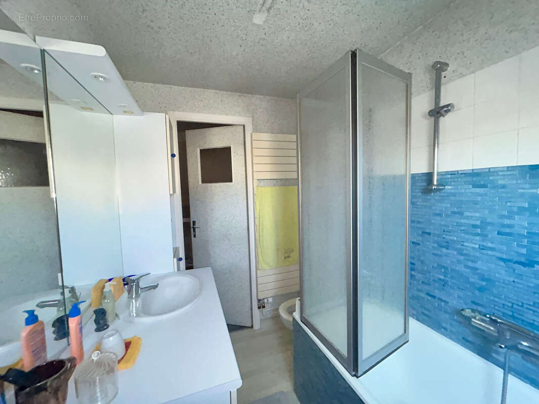 Maison à VILLEDIEU-LES-POELES