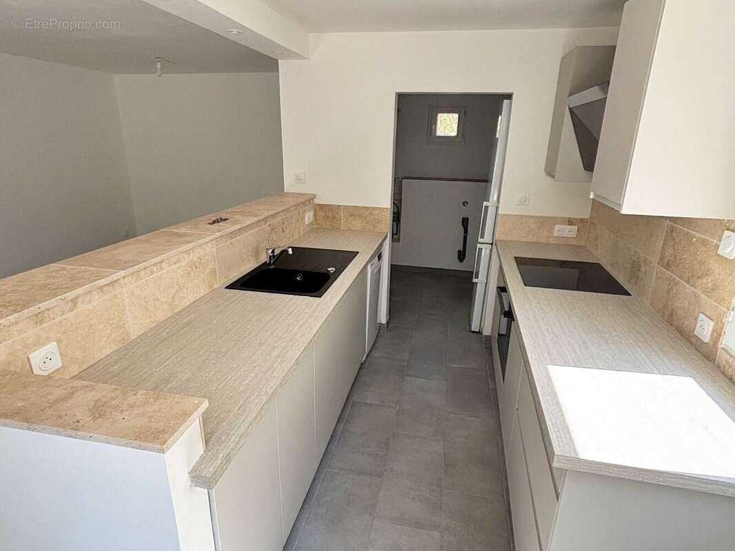 Maison 61 m² à Roquebrune-Sur-Argens  - photo 6