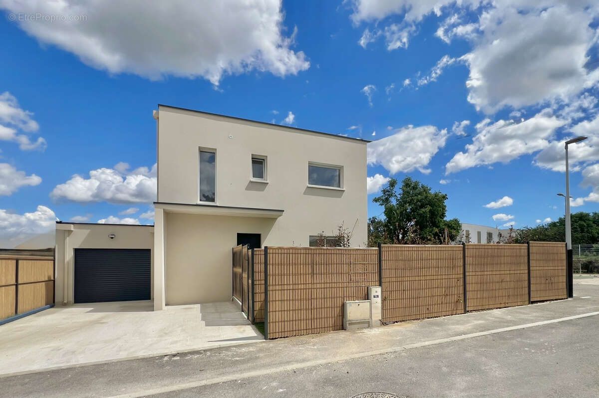 Maison à MANDUEL