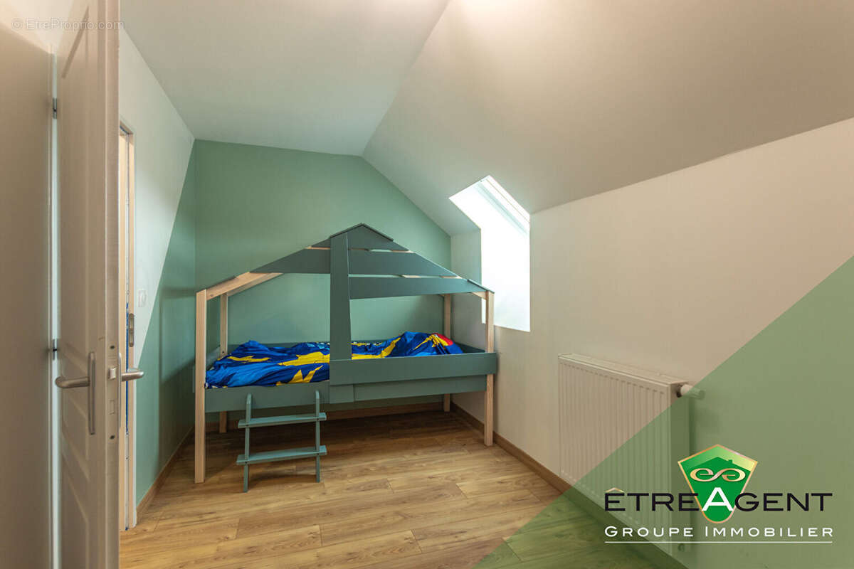 Maison à OINVILLE-SUR-MONTCIENT