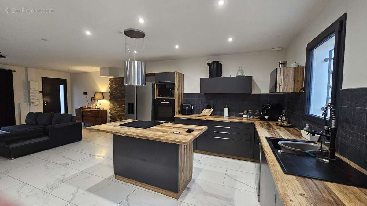 Maison à SAINT-GILLES