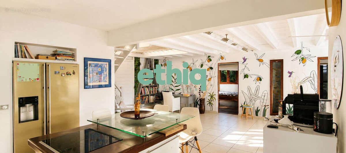 Maison 159 m² à Le Gosier  - photo 8