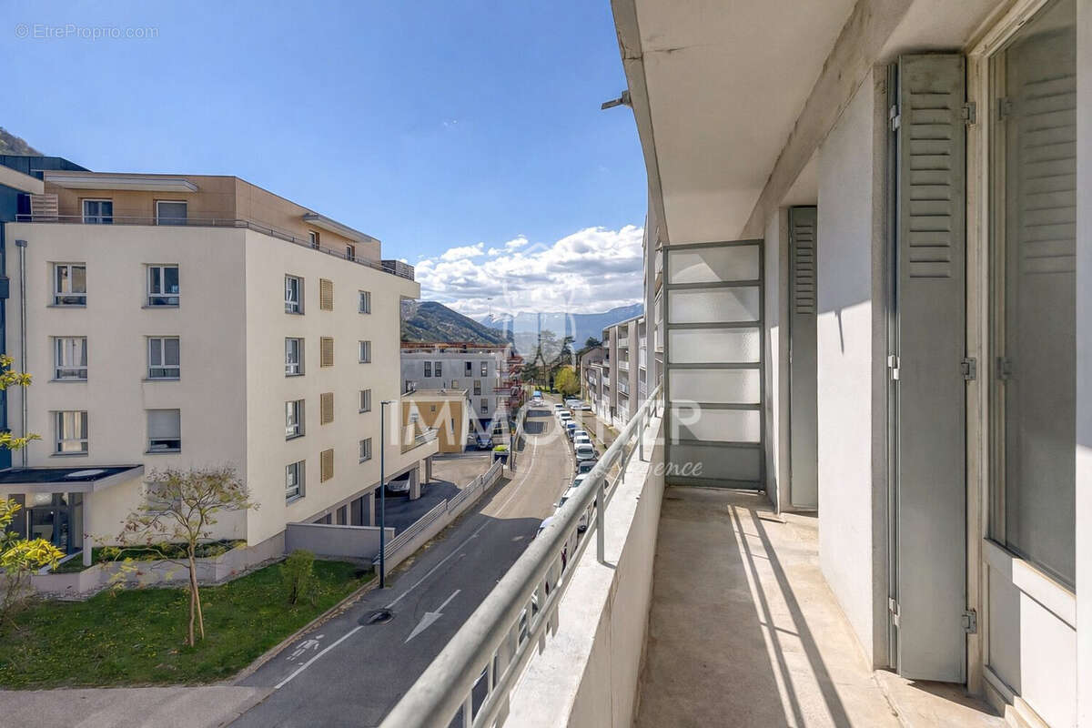 Appartement à DOMENE