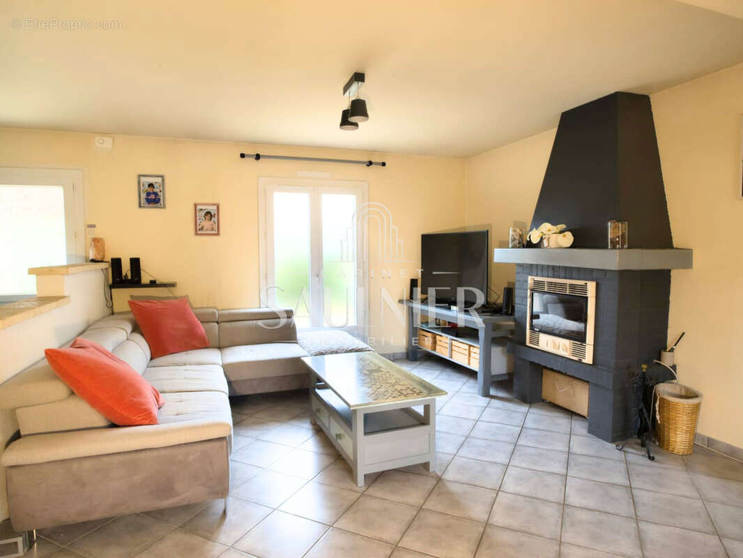 Maison à LA FERTE-BEAUHARNAIS