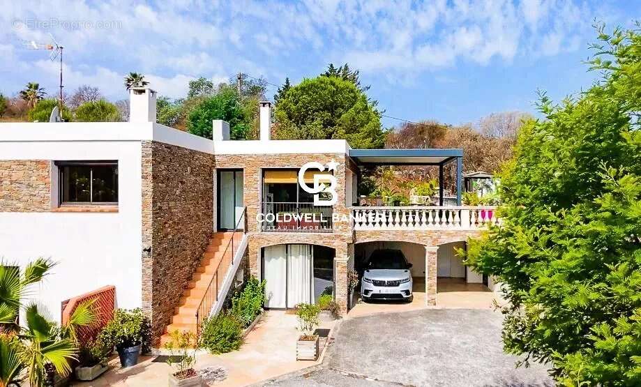 Maison à BORMES-LES-MIMOSAS