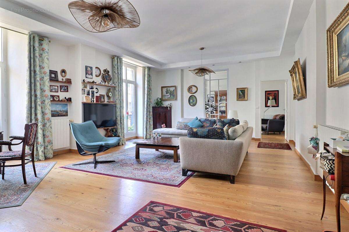 Appartement de prestige - Coeur de ville - photo 2