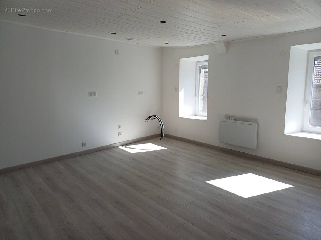 Appartement à TENCE