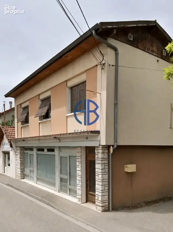 De nouveau a la vente - immeuble - centre-ville de la tour-du-pin  - belle opportunite - photo 1