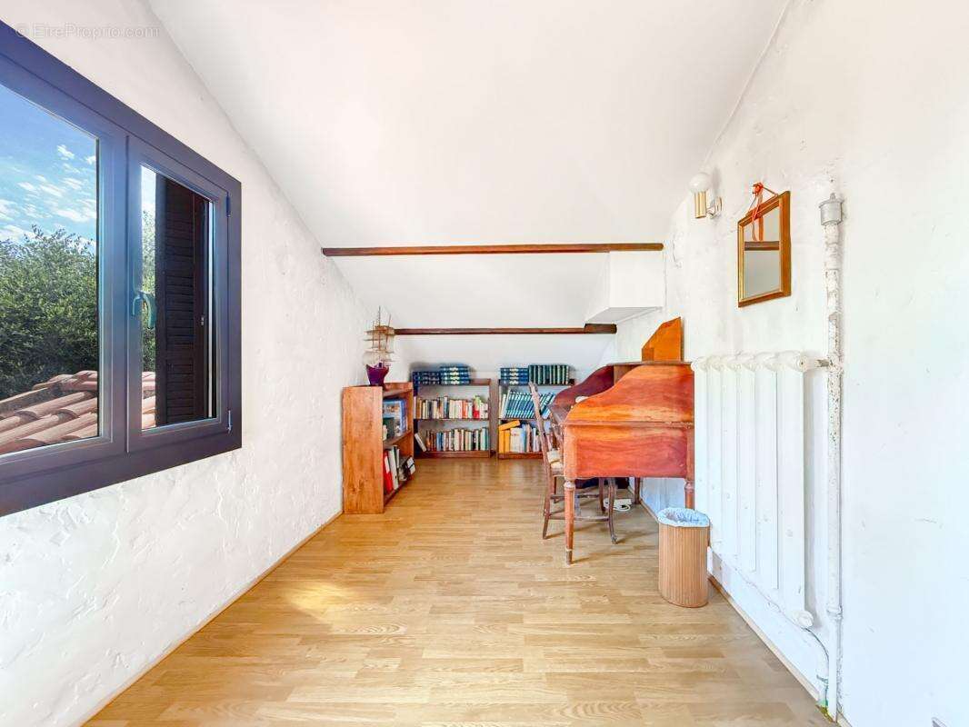 Maison à CAGNES-SUR-MER