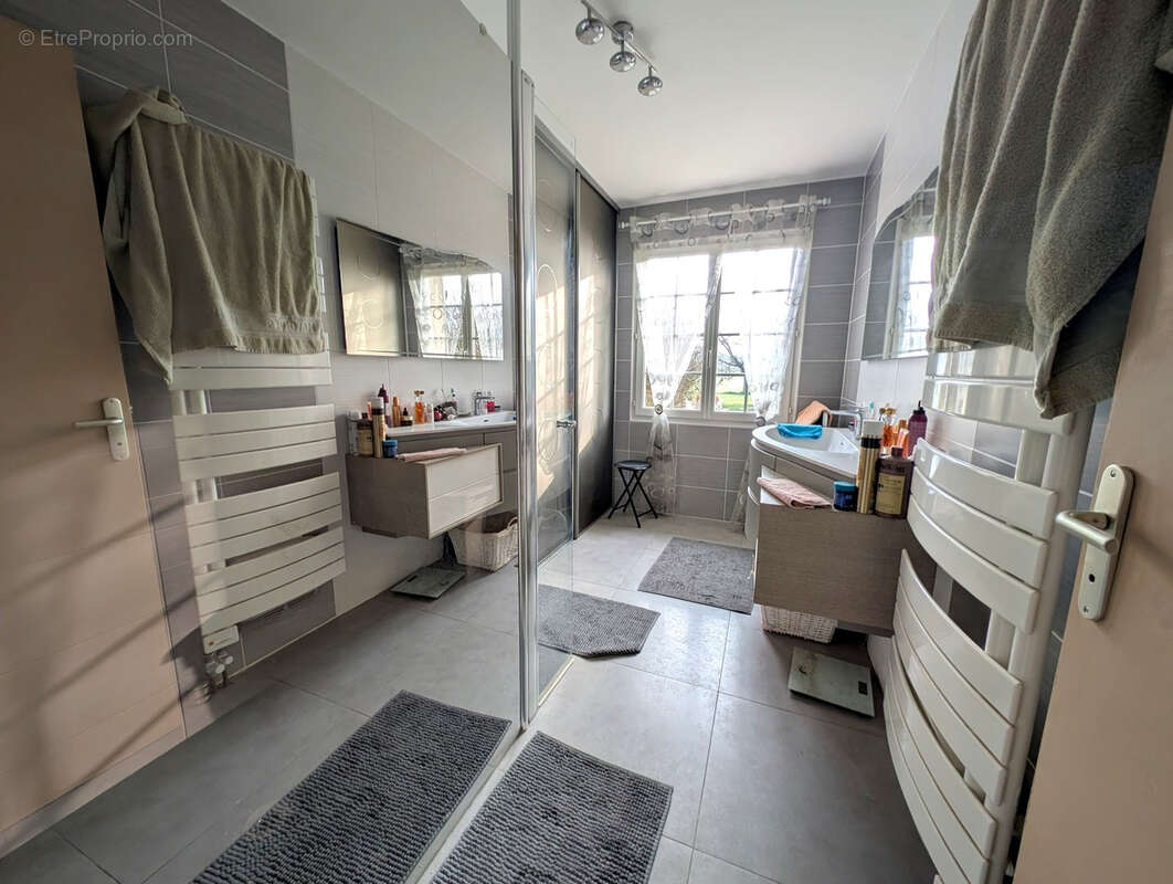 Pavillon sur sous-sol complet, terrain 7600m2 - photo 14