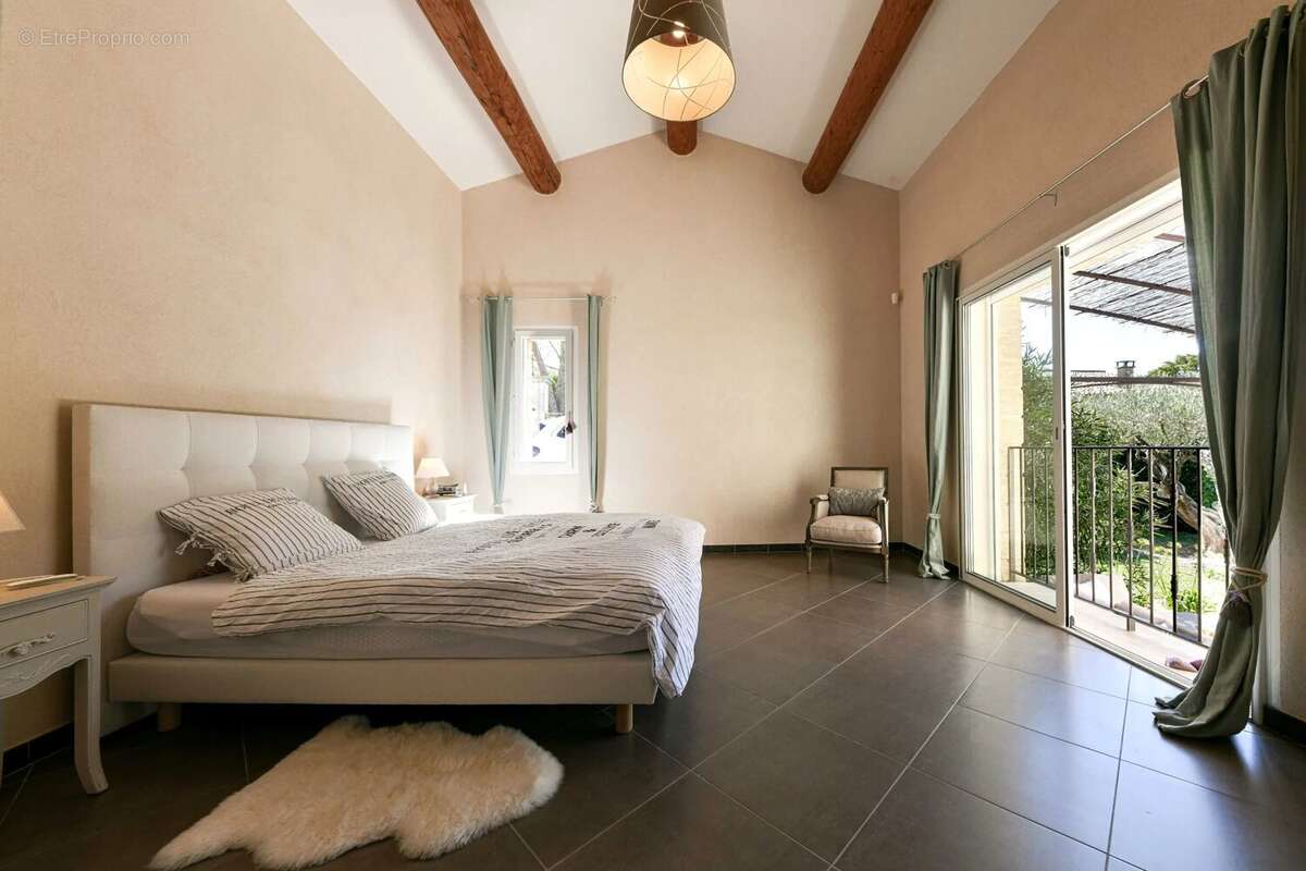 Maison à UZES