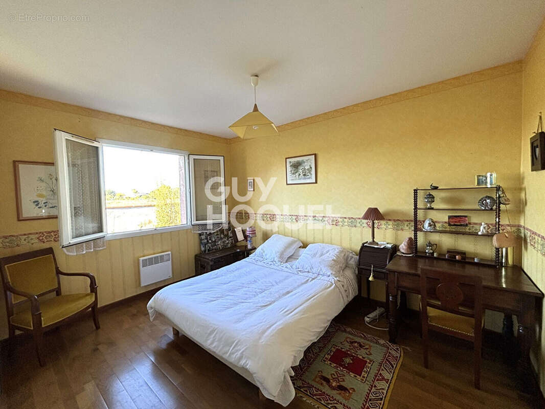 Maison à LA SALVETAT-SAINT-GILLES