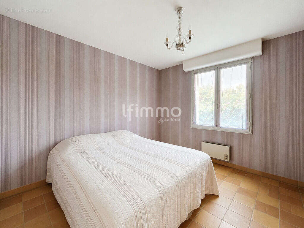 Maison, 4 pièces, de 13O m² à Plomodiern 29550 - photo 7