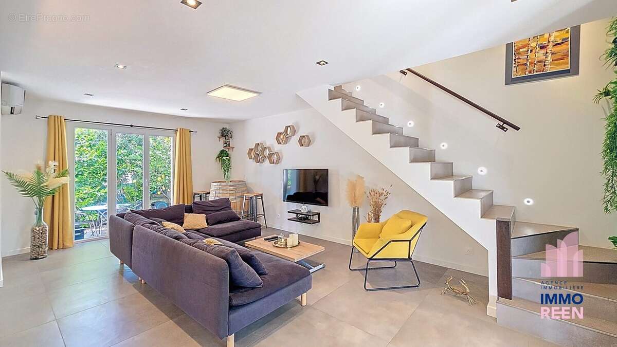 Maison à SIX-FOURS-LES-PLAGES