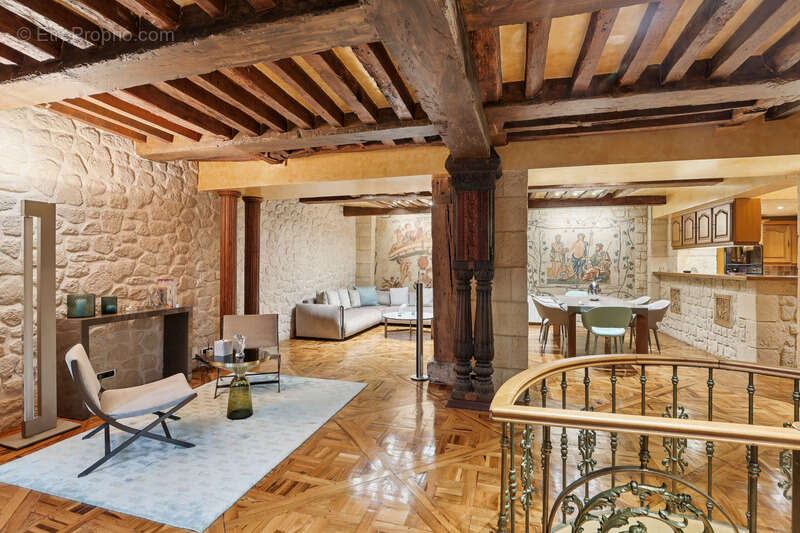 Appartement à PARIS-6E