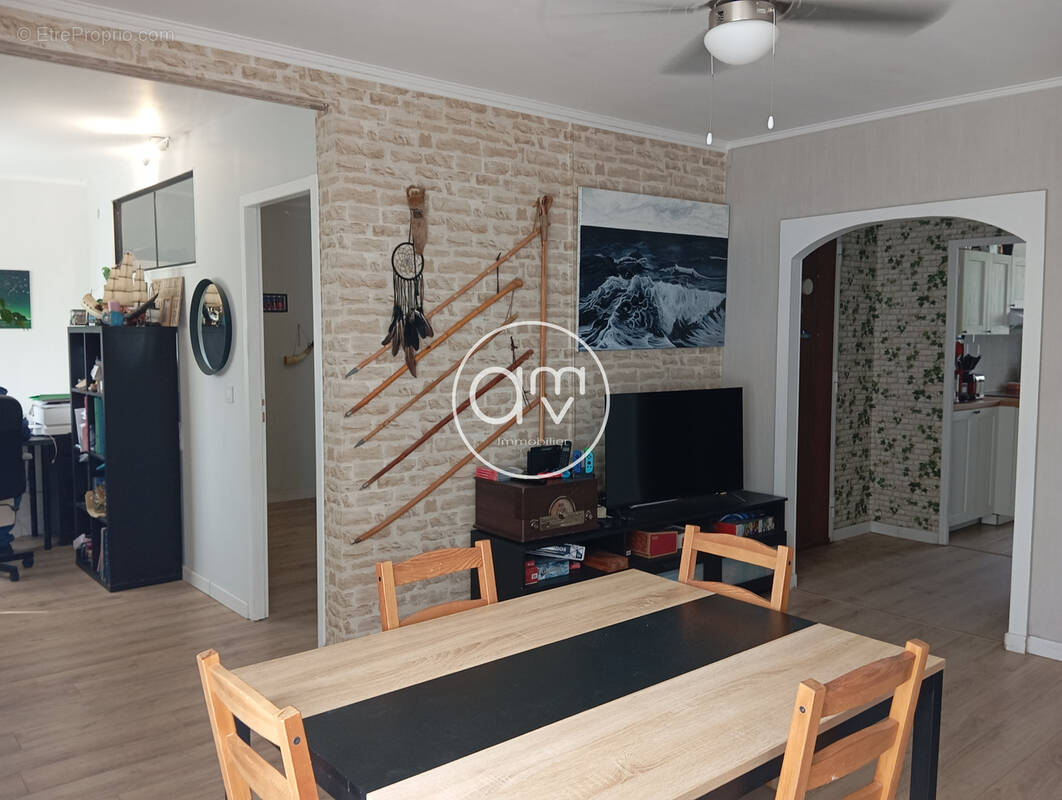 Appartement à LA VALETTE-DU-VAR