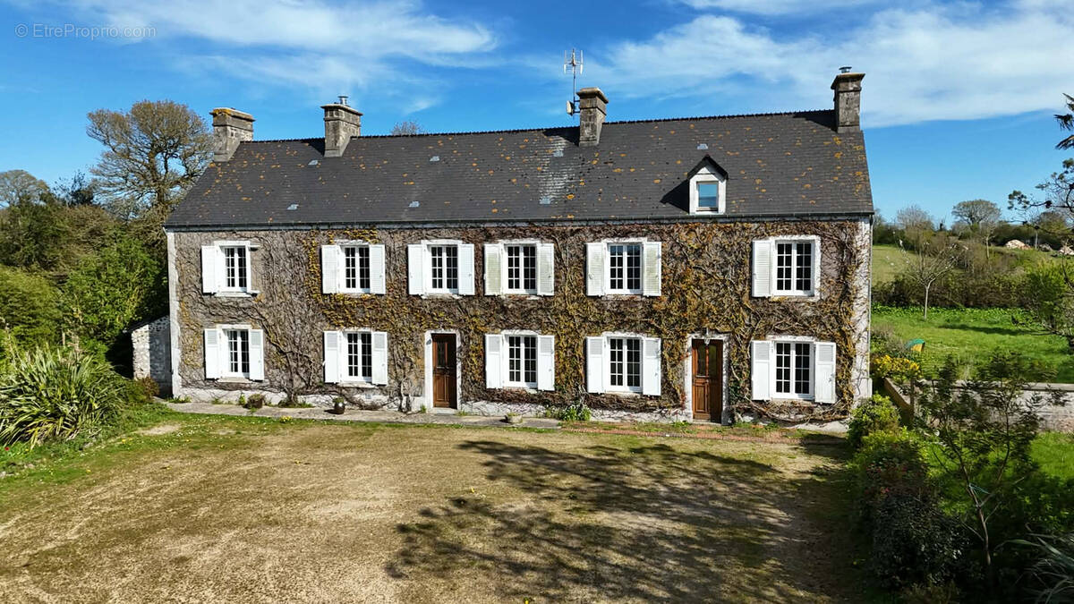 Maison à CRASVILLE