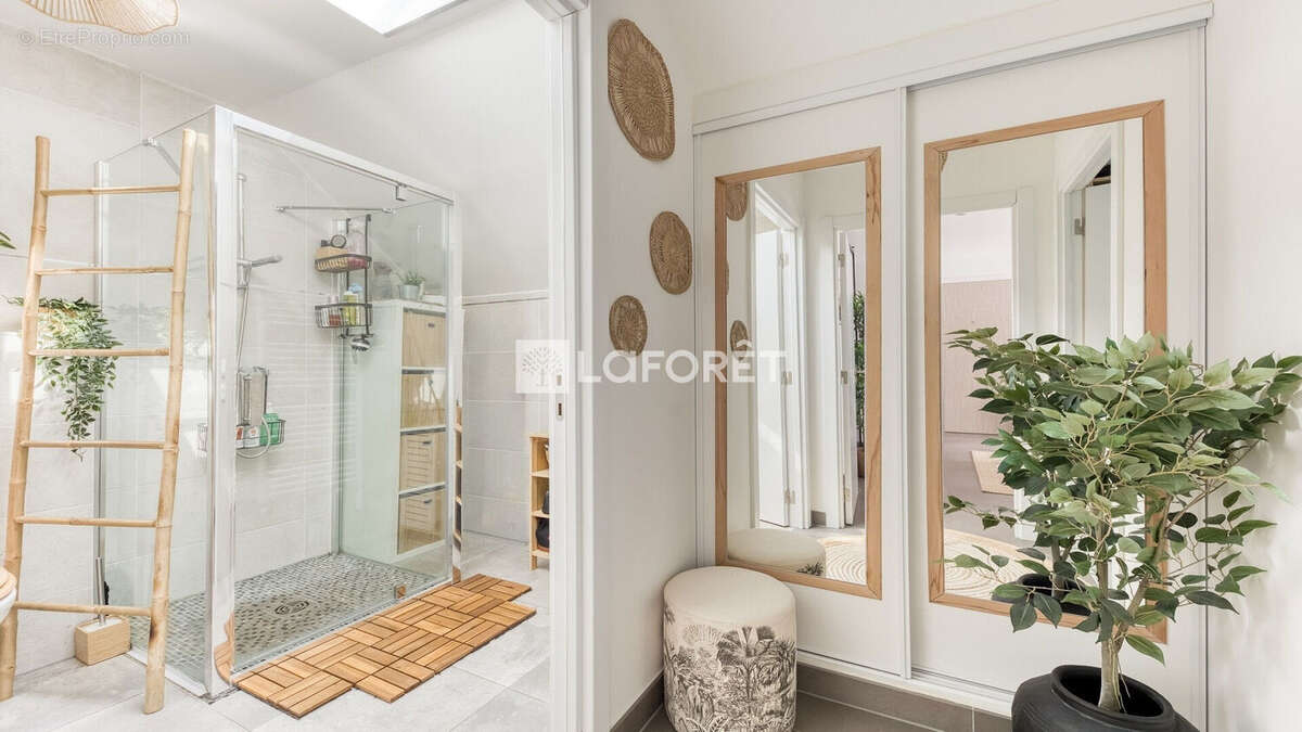 Appartement à PONTAULT-COMBAULT
