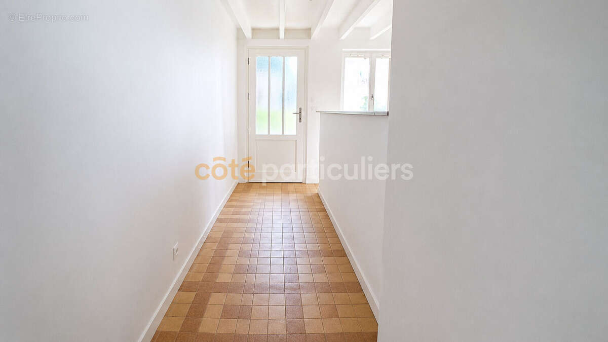 Rives de l'yon -- chaille sous les ormeaux -- ensemble immobilier --153 m2 --9 pieces -- centre bourg - photo 12