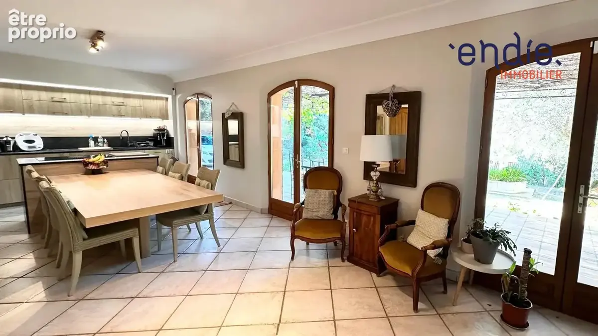 Maison 6 pièces 158 m² à vendre à Lorgues (83510) - photo 9
