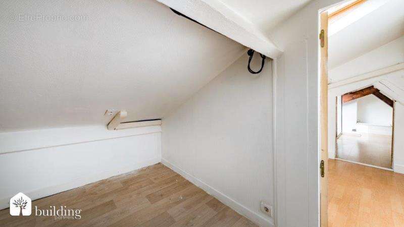 Arc de Triomphe Paris 17ème - Duplex 3 pièces 77,83 m² - photo 9