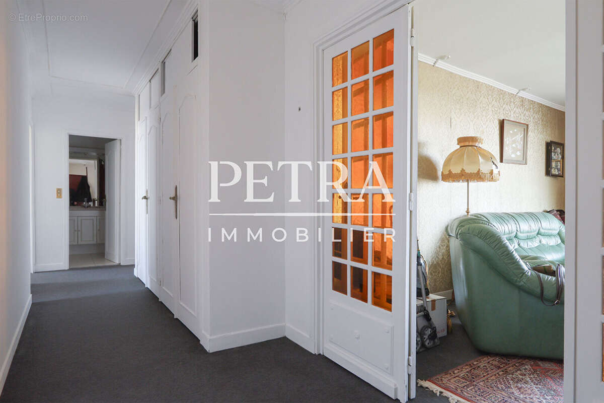 Appartement à FRESNES