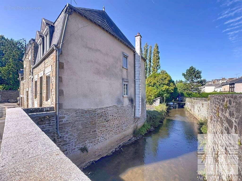 Maison à ERNEE