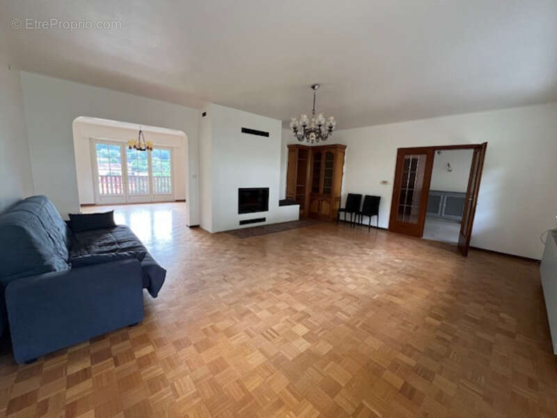 Maison à HOMBOURG-HAUT