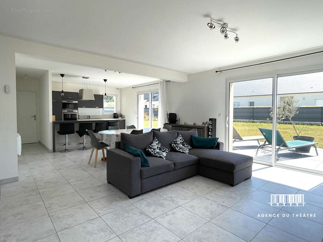 Maison à COURSEULLES-SUR-MER