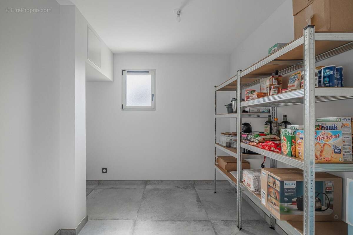 Maison à CHARNECLES