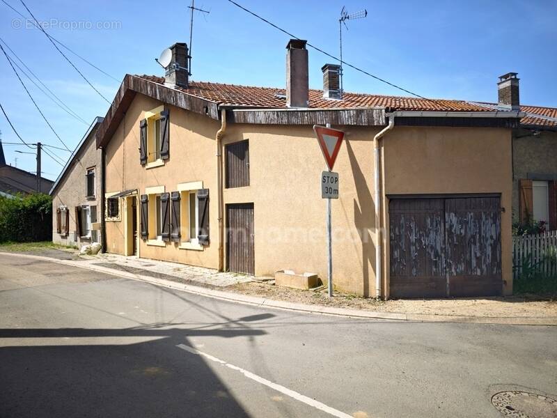 Maison à BUZY-DARMONT
