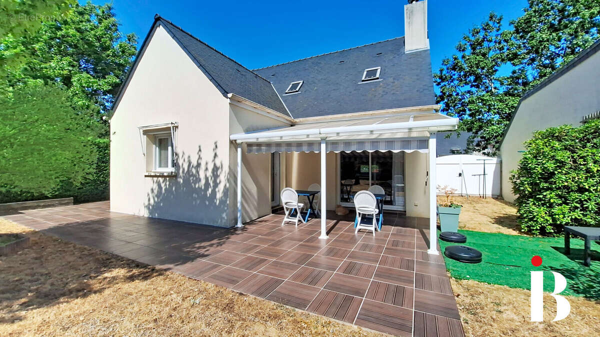Saint-herblain chézine  maison familiale avec vie de plain-pied  calme absolu ? terrain de 654 m² - photo 2