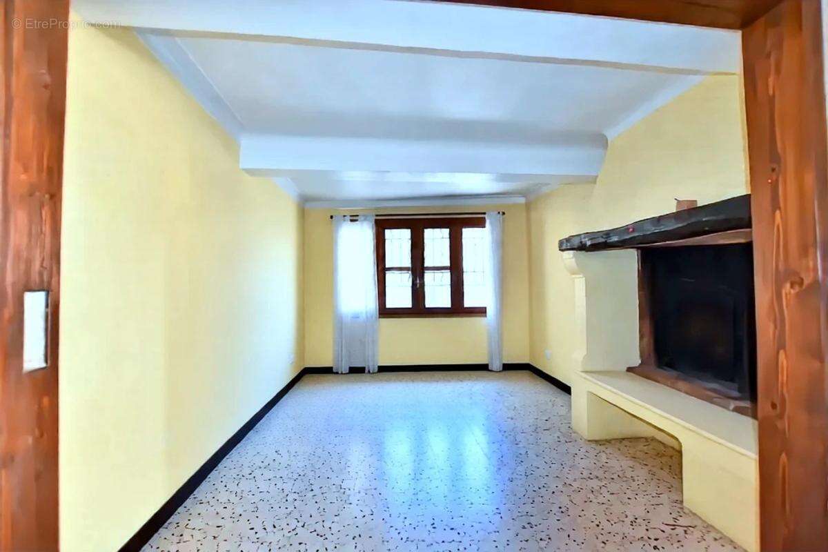 Maison à BERNIS