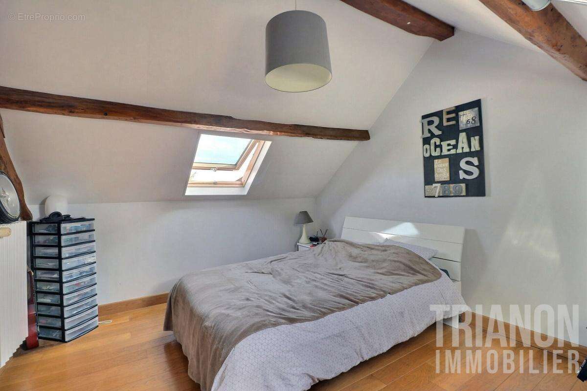 Maison à VERNEUIL-SUR-SEINE