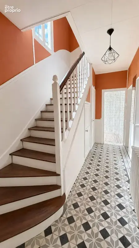 Charmante maison indépendante de 5 pièces avec jardin arboré - photo 9