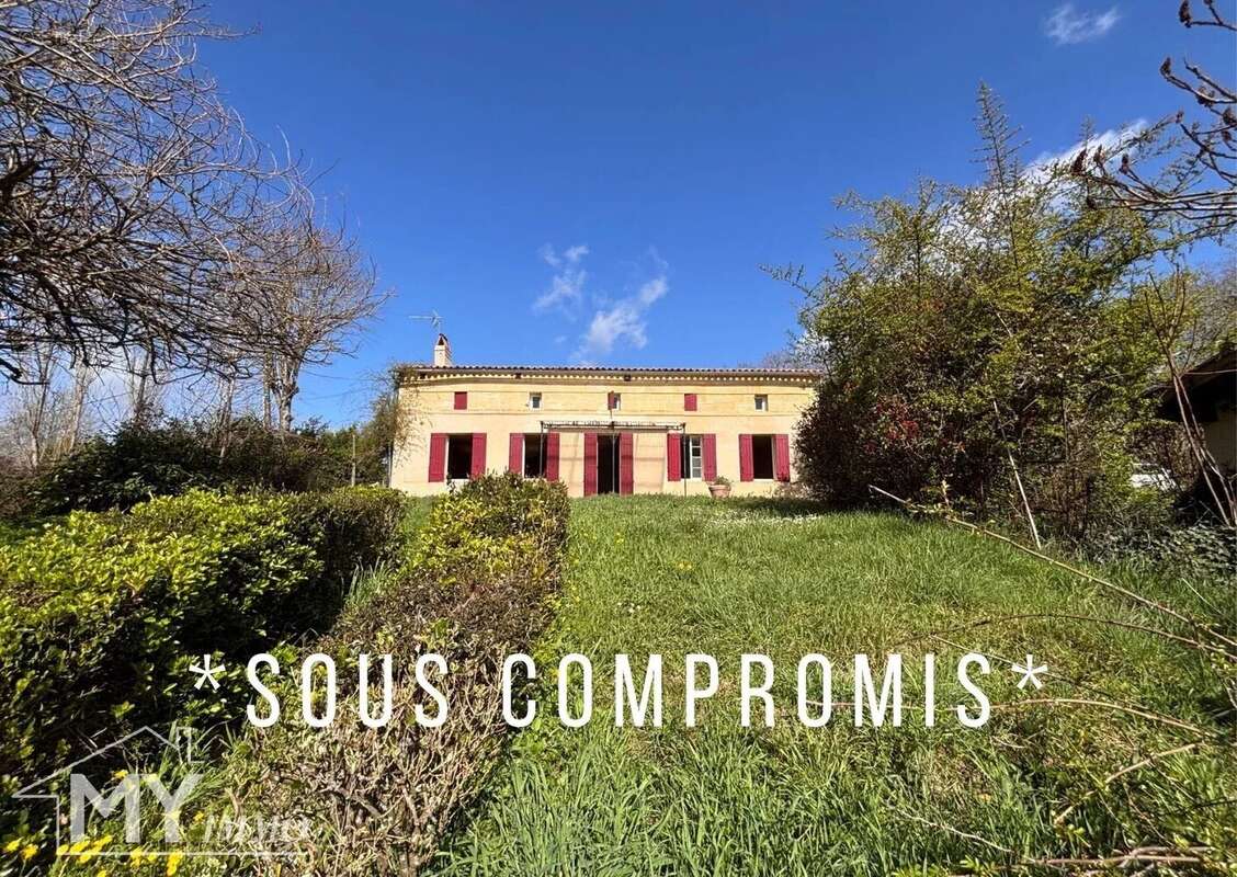Maison à MONTPEYROUX