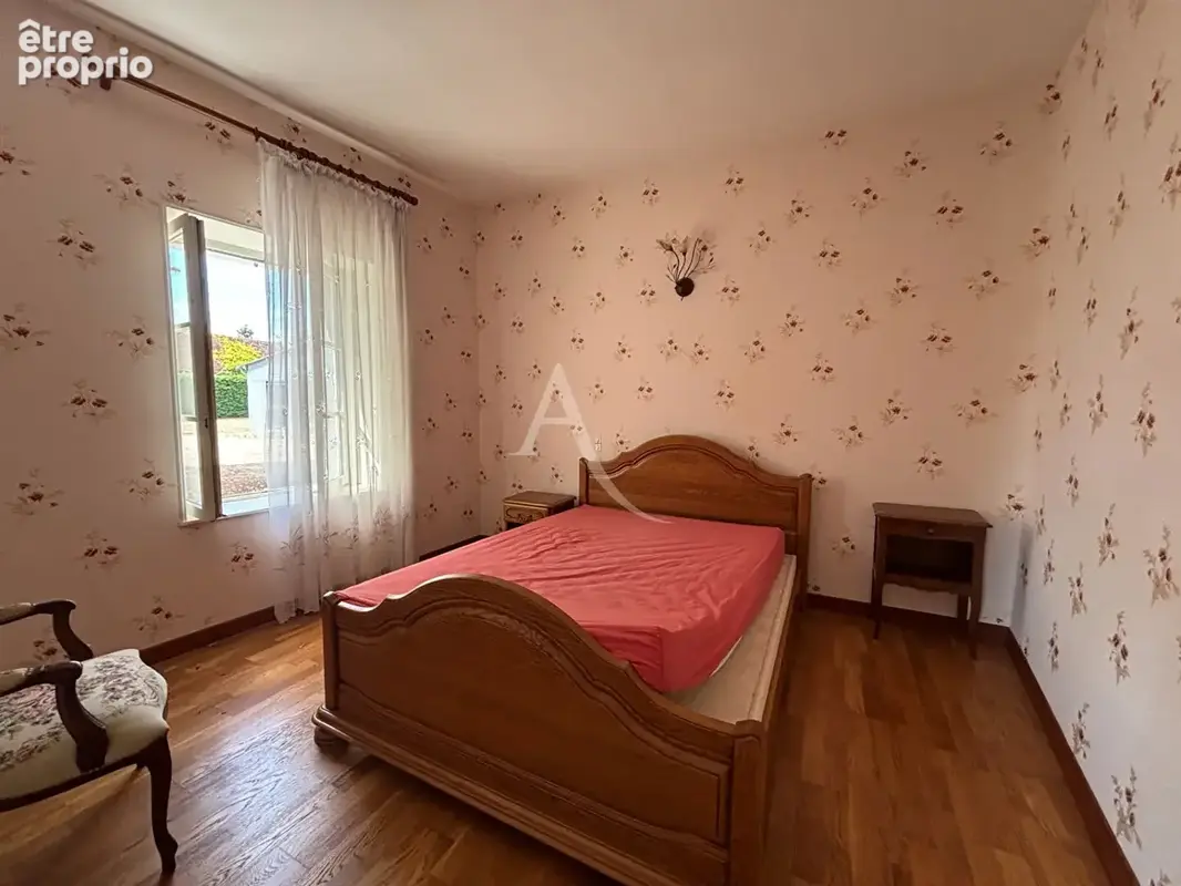 Maison ancienne avec nombreuses dépendances - photo 7