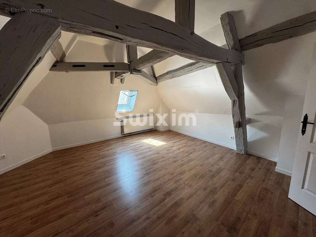 Maison de ville de caractère – 113 m² – Hyper centre avec terrasse - photo 13