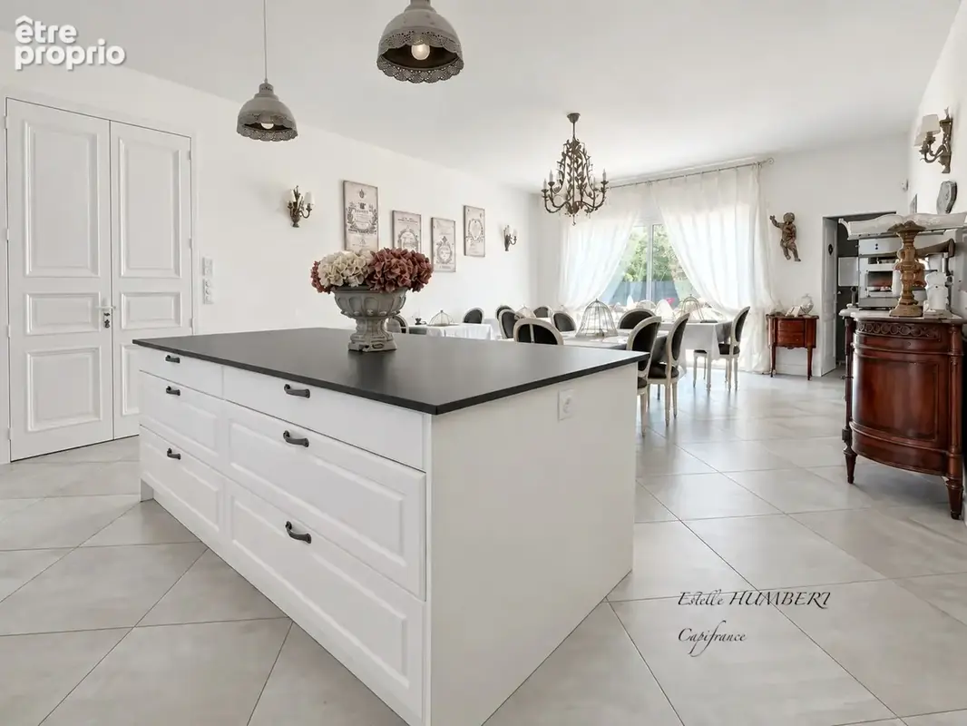 Maison à SAINT-MEDARD-D'AUNIS