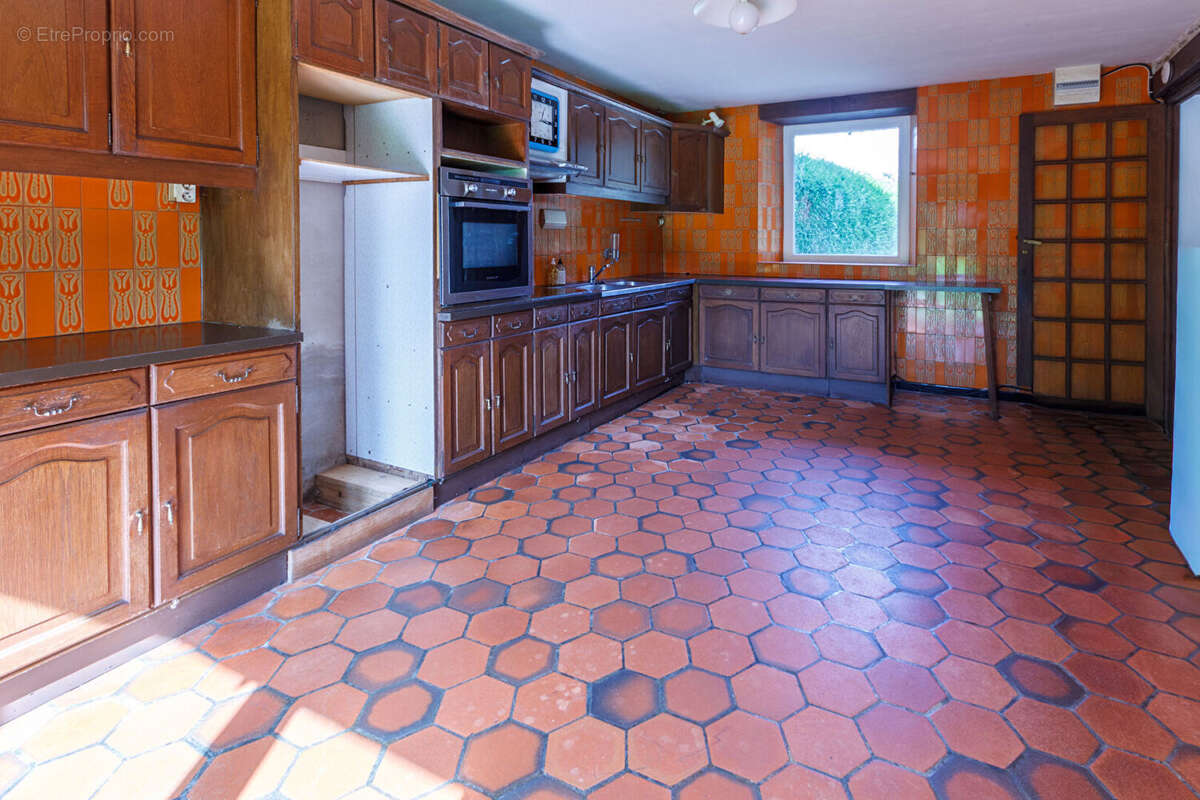 Maison à SAINT-SAUVEUR-LA-POMMERAYE