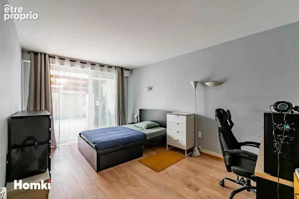 Proche Saint André de Cubzac  T5 de 155 m² - photo 16