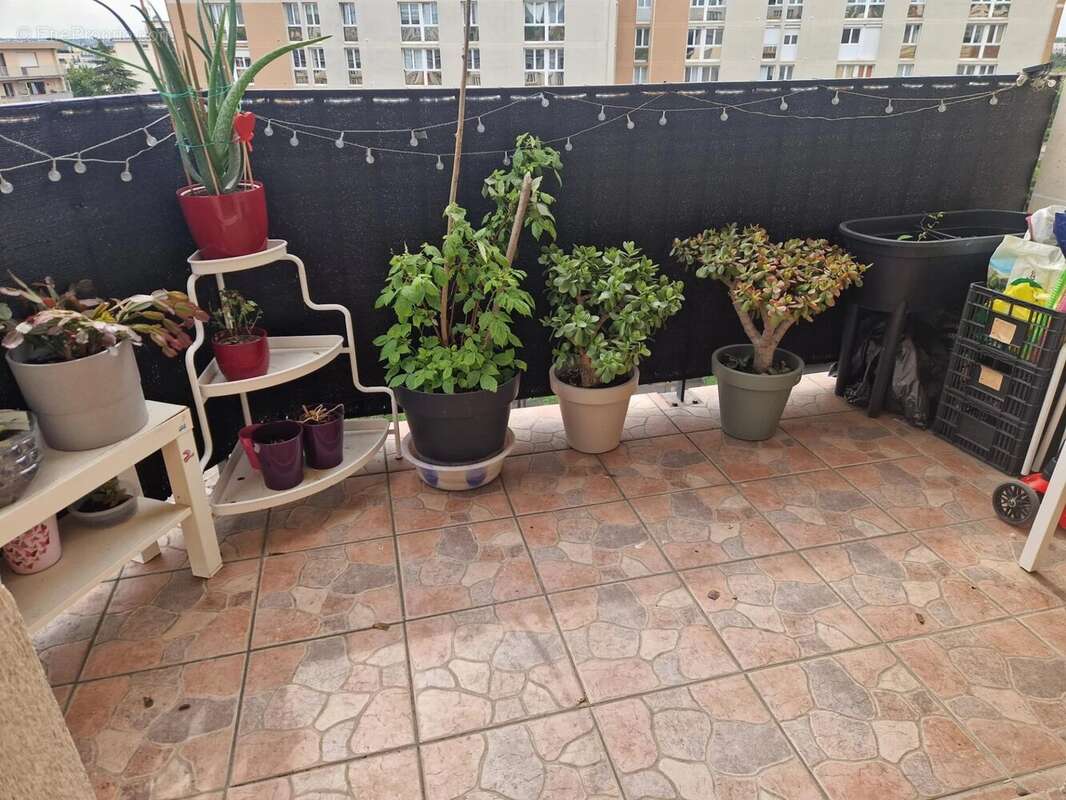 Appartement à THIAIS